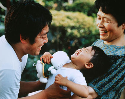 「親子三代・至福のとき」