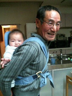 「た、助けて〜。人見知りの始まり。」