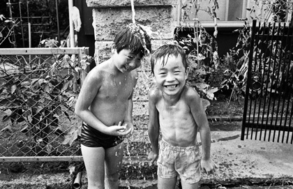 「水浴び」