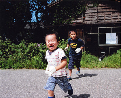 「逃げろー！！」